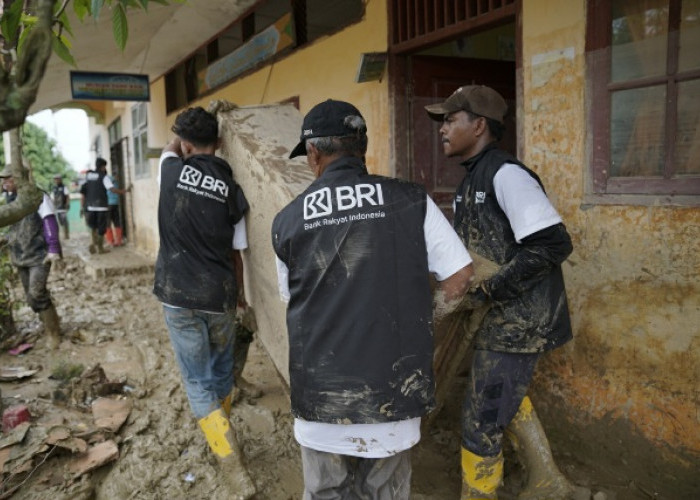 Dukung Pemulihan Pascabencana, Relawan BRI Peduli Terjun Langsung “Bersih-bersih Sekolah” di Aceh Tamiang 