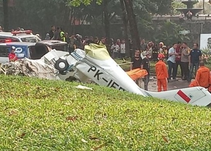 Pesawat Latih Jatuh di BSD, 3 Korban Jiwa Telah Dievakuasi