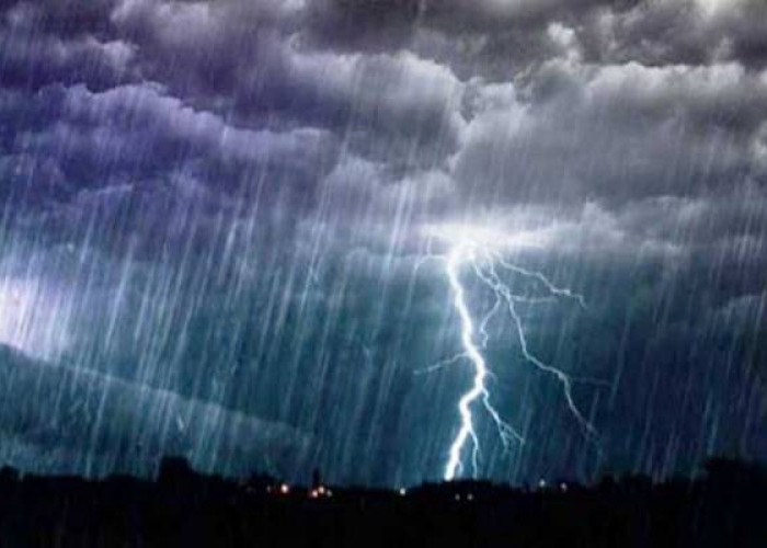 Ramalan Cuaca, 10 Desember 2023, BMKG: Waspada Hujan Lebat Disertai Petir