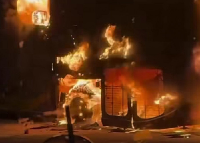 Bus Jamaah Umrah Indonesia Terbakar, Harta Benda Ludes