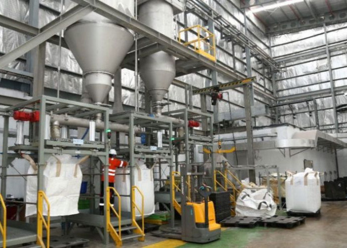 Pemprov Kaltim akan Bangun Pabrik Daur Ulang Sampah Plastik di Seluruh Kabupaten dan Kota