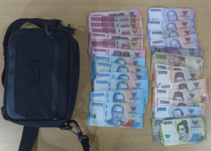 Dua Pemalak di SPBU Samboja Tak Berkutik Ditangkap Polisi