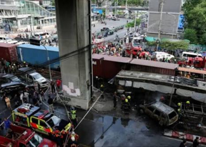 Bus Ditabrak Kereta Barang di Bangkok, Delapan Penumpang Tewas dalam Kecelakaan Maut