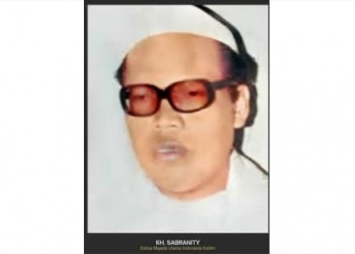KH Sabranity Alumnus Gontor