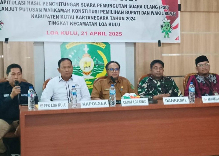 Pastikan Transparan, Plt Sekcam Loa Kulu Hadiri Rapat Pleno PSU Kukar