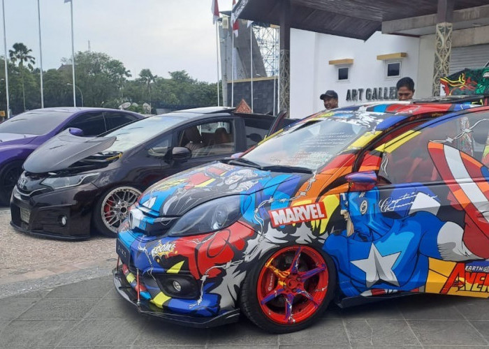 Peserta Autoride Modified Balikpapan Tampilkan Modifikasi Ekstrem 'Cyber Speed'