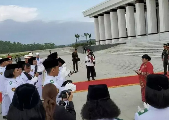 Pembawa Baki Sang Saka Merah Putih di IKN, Pelajar Putri asal Kaltim