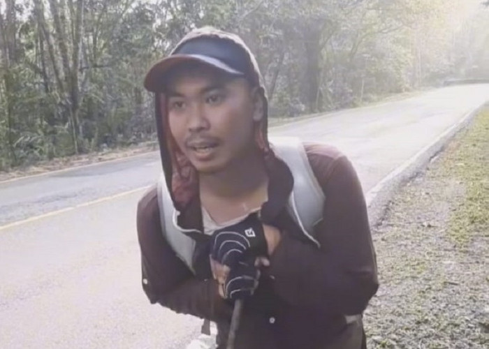 Wisuda, Tobi Tunaikan Nazar Jalan Kaki Balikpapan-Samarinda