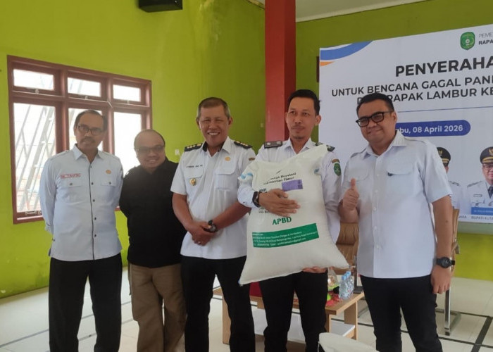 Bupati Kukar Salurkan Bantuan untuk 153 KK Korban Banjir Rapak Lambur