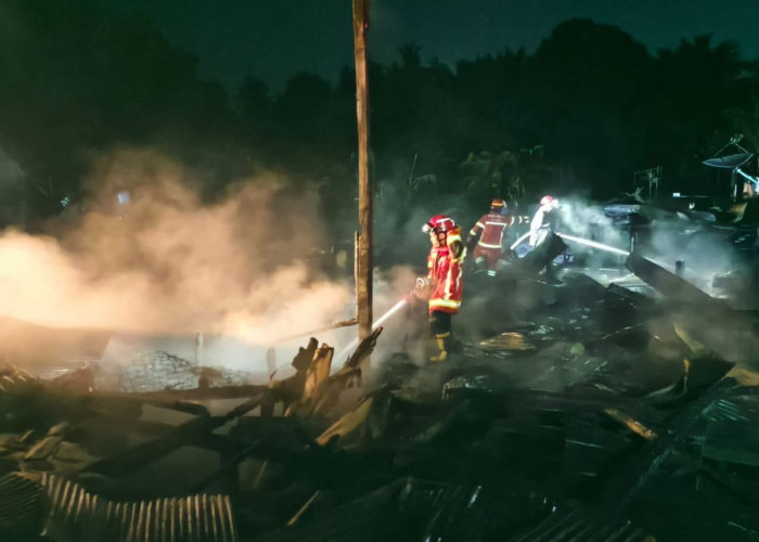 Kebakaran di Tanah Periuk, Paser: 6 Kios Burung dan 2 Rumah Ludes 