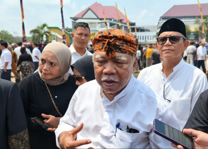 Hadiri Penutupan Erau 2026, Kepala Otorita Tertarik Menggelar Erau di IKN