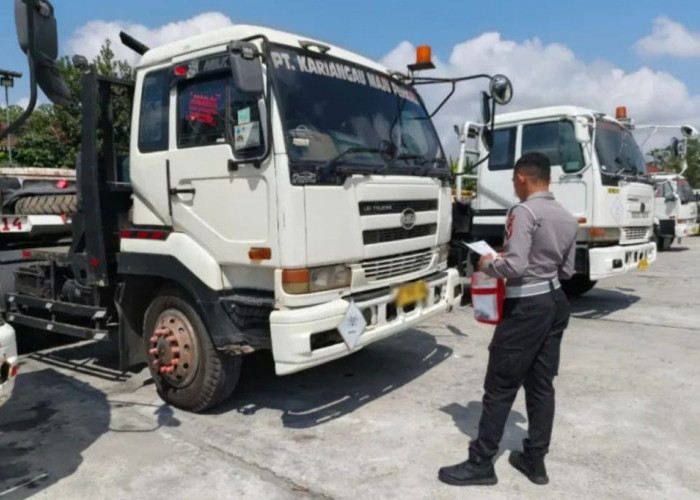 Polda Kaltim Perketat Ramp Check Truk Logistik, Cegah Risiko Kecelakaan Akibat Faktor Teknis