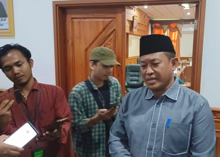 Menduga Sungai Tercemar Akibat Aktivitas Tambang, Warga Pengadaan Lapor ke Dewan