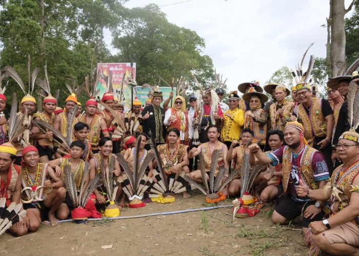 Turut Sukseskan Bekudung Batiung, PT Berau Coal Dukung Pelestarian Budaya dan Adat