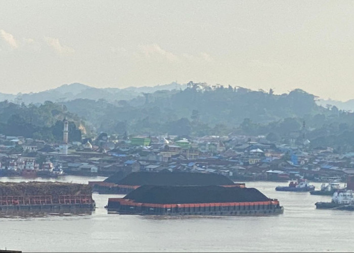 Pemanduan 24 Jam Kurangi Penumpukan Kapal, KSOP Samarinda Bakal Tertibkan Tambatan di Sekitar Jembatan Mahulu