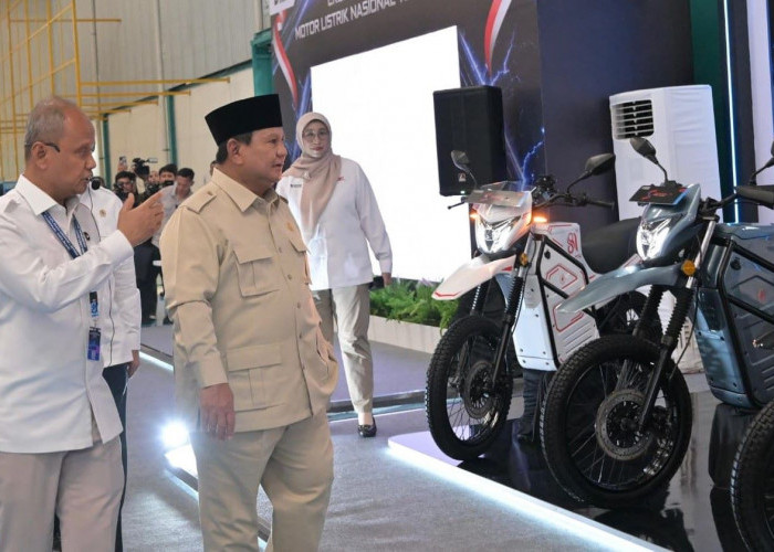 Prabowo Dorong Migrasi ke Motor Listrik, Upayakan Cicilan Murah DP Nol Persen