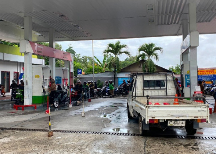 Pasca Harga Pertamax Naik, Pengendara Bermotor di Balikpapan Rela Antre dan Beralih ke Pertalite 