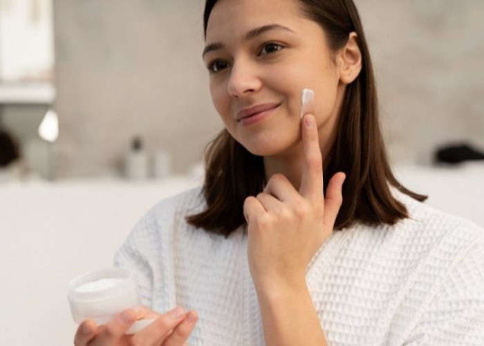 Cara yang Tepat Mengaplikasikan Pelembap Agar Hasil Optimal