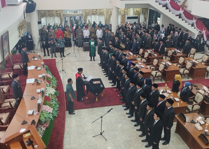 29 Anggota DPRD Paser Periode 2024-2029 Dilantik, Ini Daftar Orang Beserta Partainya