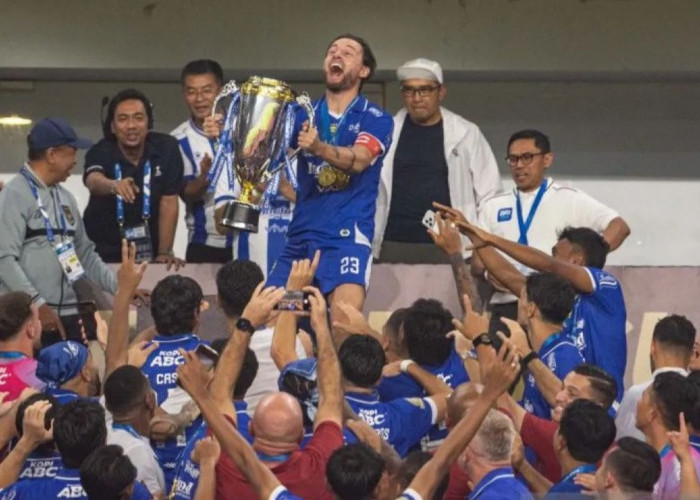 Persib Bandung Hattrick Juara Super League, Borneo FC Harus Puas di Posisi Runner Up