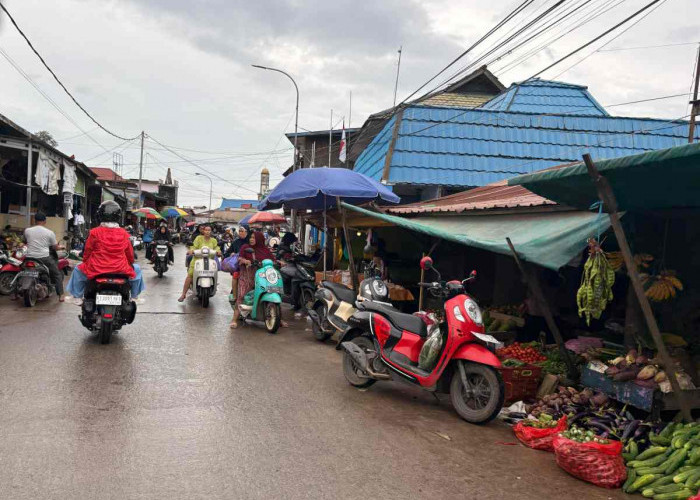 Bupati Kutim Ardiansyah Sulaiman Instruksikan Evaluasi Pasar Tumpah 