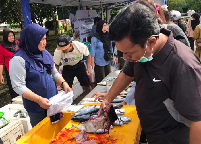 Penjualan Tembus 5 Ton  di GPM, TPI Sambaliung Agendakan Pasar Ikan Murah Bulanan