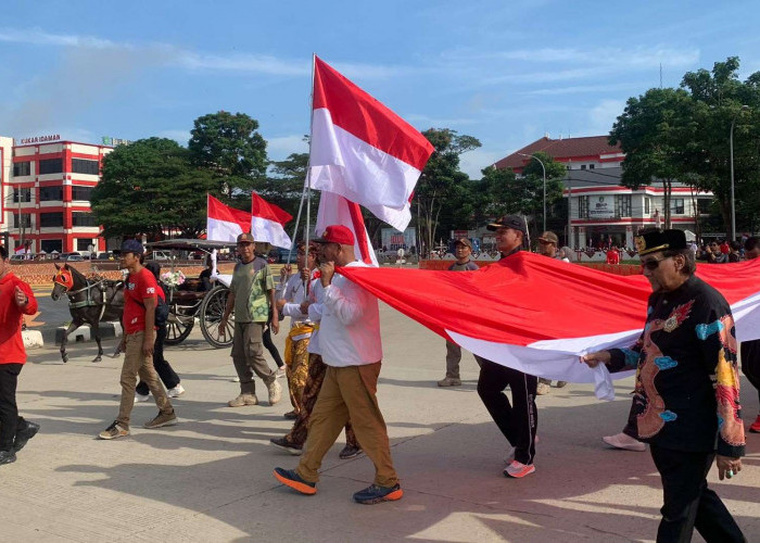 Merah Putih Raksasa Sepanjang 250 Meter Berkibar di Tenggarong, Kobarkan Semangat Juang Warga Kukar