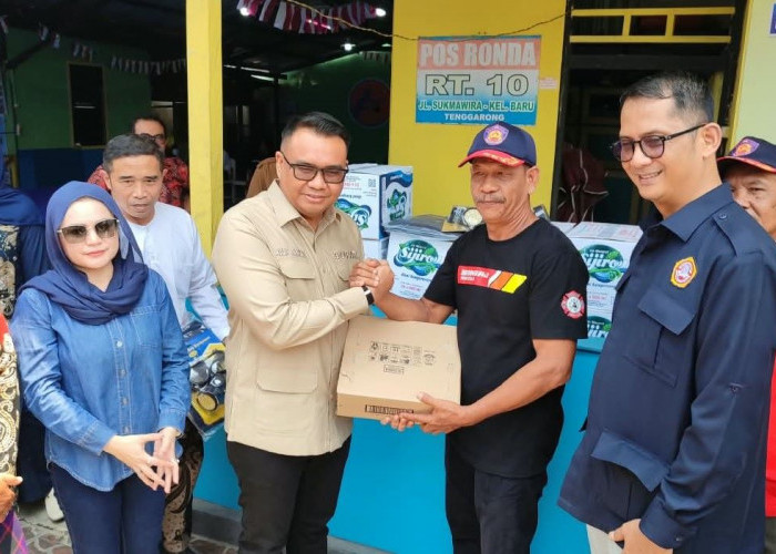 Salurkan Bantuan untuk Relawan Karhutla, Bupati Kukar Gandeng Karang Taruna