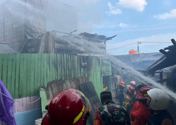 Kebakaran Kembali Melanda Permukiman Padat di Kota Balikpapan, 1 Rumah Ludes dan 2 Terdampak