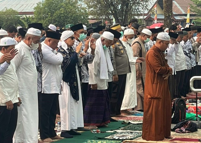 Khidmat Salat Istisqa Ketiga di Berau, Gamalis: Tidak Boleh Lelah Kita Bermohon