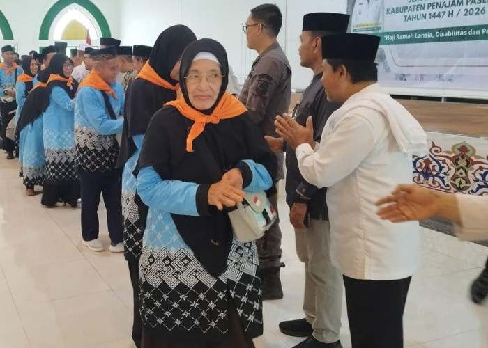 Lepas 148 Jamaah Haji PPU, Mudyat Noor Titip Doa untuk Kemajuan Daerah