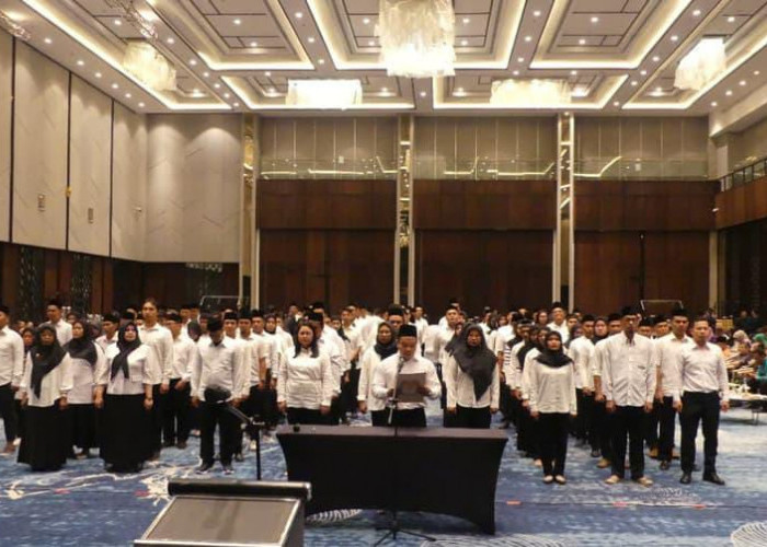 Ratusan Anggota PPS Samarinda Dilantik, Ketua KPU Pesan Ikuti Aturan  