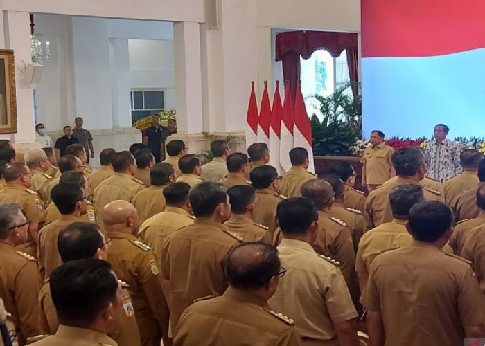 Jokowi Evaluasi Pj Kepala Daerah: Bapak Ibu 'Miring-miring', Saya Ganti