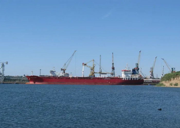 Di Tengah Blokade AS, Kapal China Rich Starry Melenggang Keluar Selat Hormuz