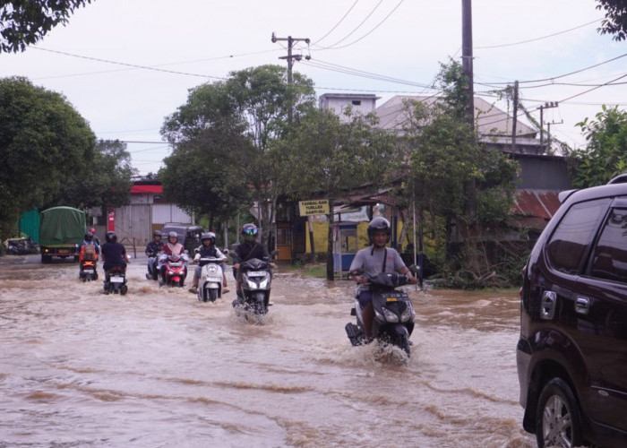 Hujan Semalaman Sebabkan Banjir di Bontang, Bersamaan Air Laut Pasang