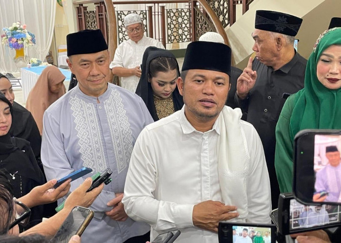 Syaikh Abdurrahman Al Ausy Pimpin Salat di Islamic Center Samarinda, Rudy Mas'ud: Sangat Merdu