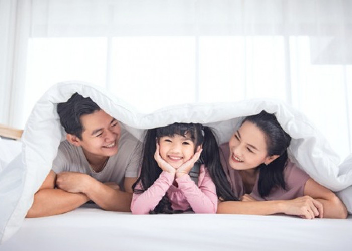 5 Tips Positive Parenting yang Efektif, Bangun Anak Percaya Diri Tanpa Kekerasan