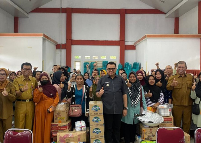 Dorong UMKM Naik Kelas, Bupati Kukar Serahkan Bantuan Perlatan