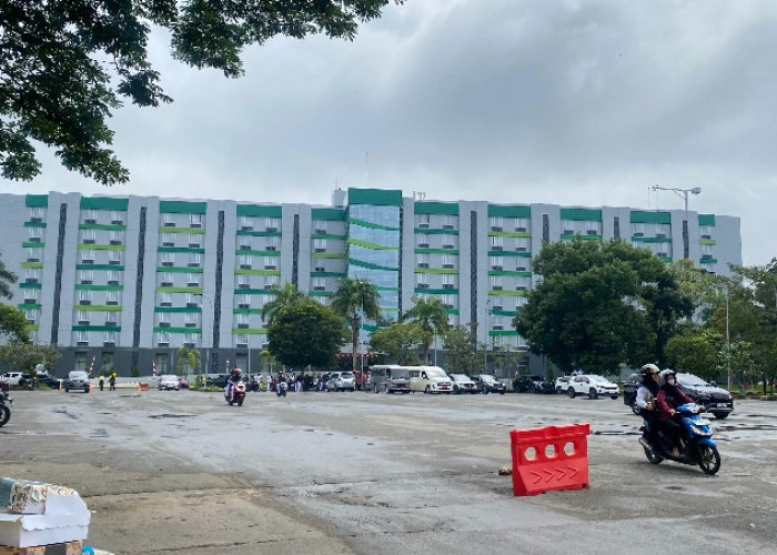  RSUD AWS Samarinda Kaji Penggunaan Hotel Atlet untuk Pasien Luar Daerah