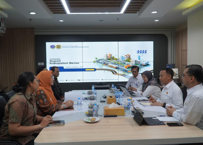 Bupati Sambangi Kemenhub, Usulkan Pengadaan Bus Sekolah hingga Pengembangan Trans Berau