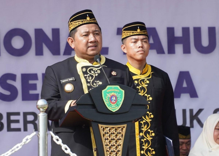 Saat Upacara Hardiknas, Bupati PPU Mudyat Noor Sampaikan Pesan Menteri Pendidikan