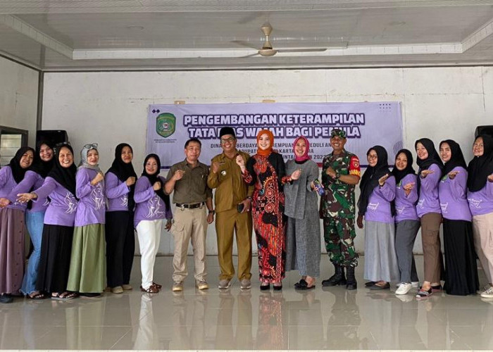IWAPI dan DP3A Kukar Gelar Pelatihan Tata Rias dan Khitanan Massal di Beberapa Kecamatan secara Marathon
