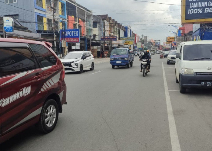 Pelaku Usaha di Jalan Abul Hasan Samarinda Minta Waktu Relaksasi Parkir Diperpanjang