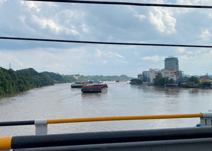 Tambatan Ilegal Ancam Jembatan Mahakam, DPRD Kaltim Soroti Penataan di Sungai Mahakam
