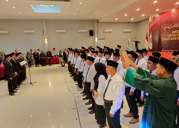 65 Anggota PPK untuk Pemilihan Gubernur Kaltim di Berau Dilantik dan Diambil Sumpah 