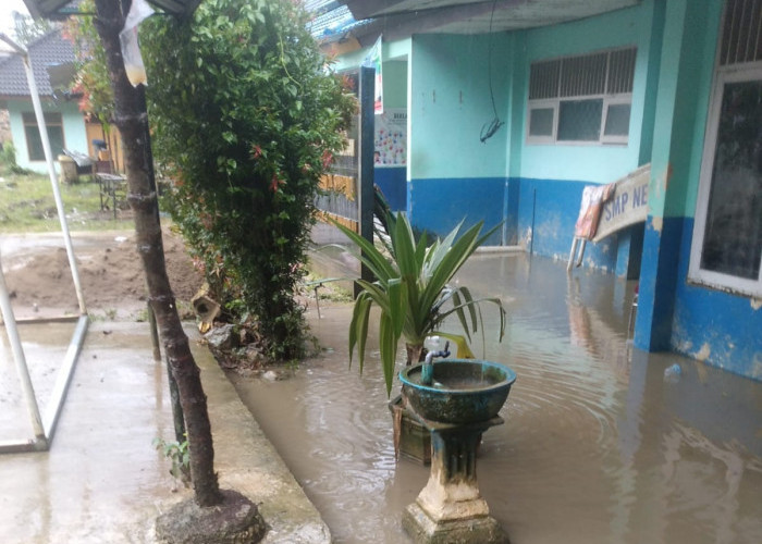 Rencana Relokasi Tiga Sekolah di Samarinda Batal, Pemkot Fokus Penanganan Banjir dan Longsor