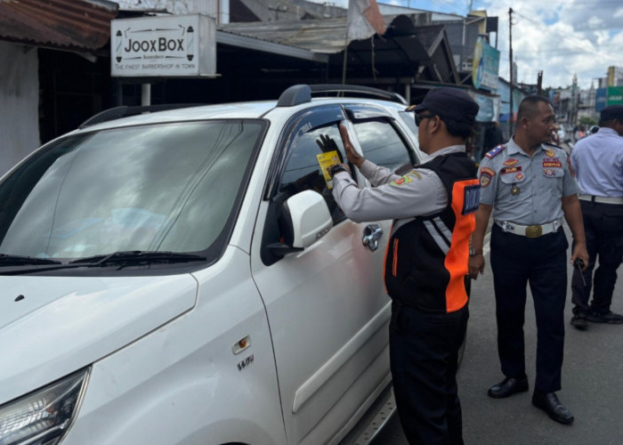 Parkir Sembarangan di Badan Jalan Siap-siap Kena Denda Sebesar Rp3 Juta