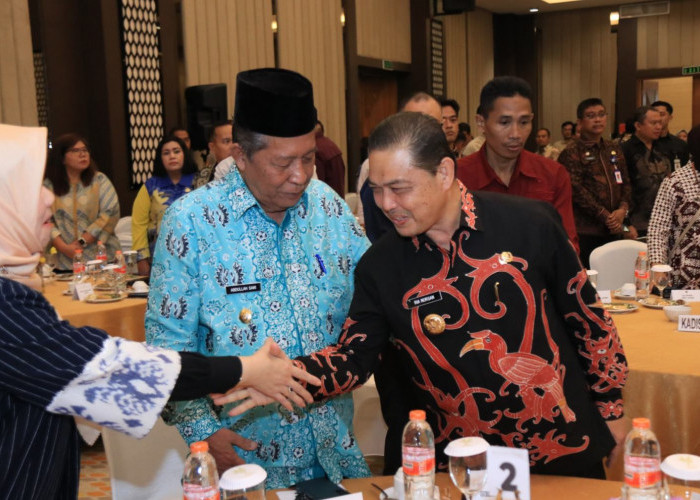 Kalbar Masuk 4 Besar Nasional IDI 2025, Ria Norsan Sebut Demokrasi Jadi Modal Kemajuan Daerah