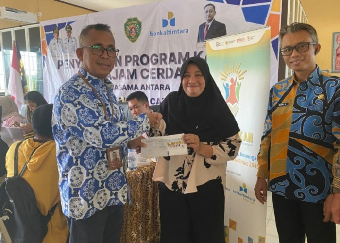 Tahap Awal, 205 Siswa PPU Terima Penyaluran Perdana Kartu Penajam Cerdas Rp600 Ribu