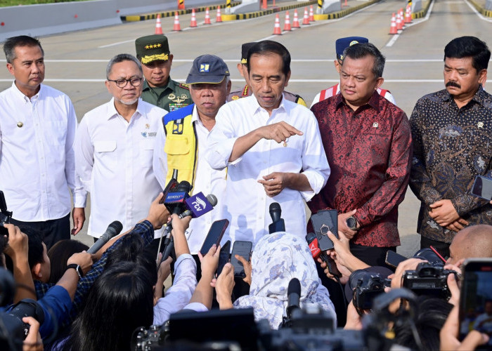 Jokowi Sebut Sudah Teken PP Kenaikan Gaji TNI/Polri Tahun 2024